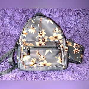 🌼Beautiful Floral Mini Backpack with Matching Coin Purse🌼